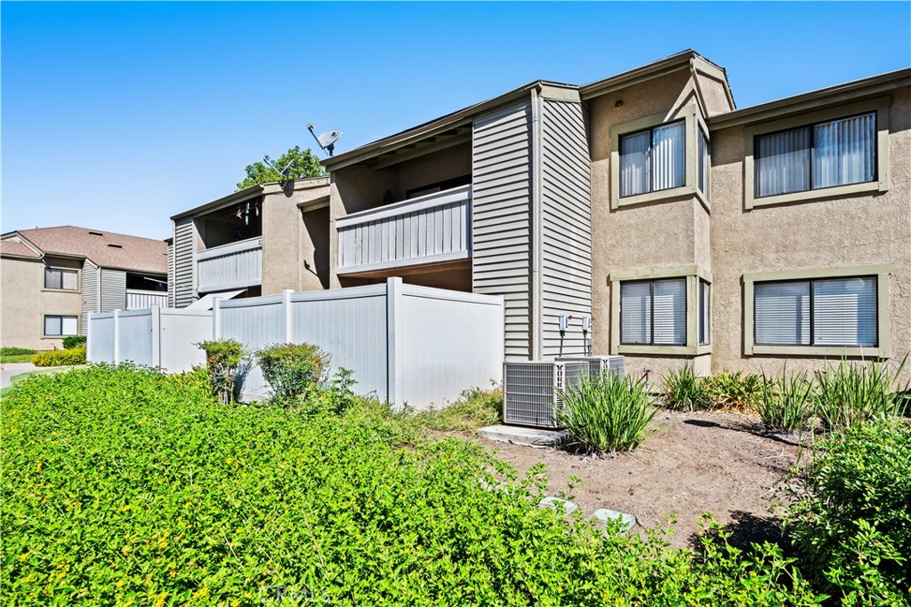 23 Country Mile Road Pomona, CA 91766 - Photo 32 of 36 Gallery Image 32