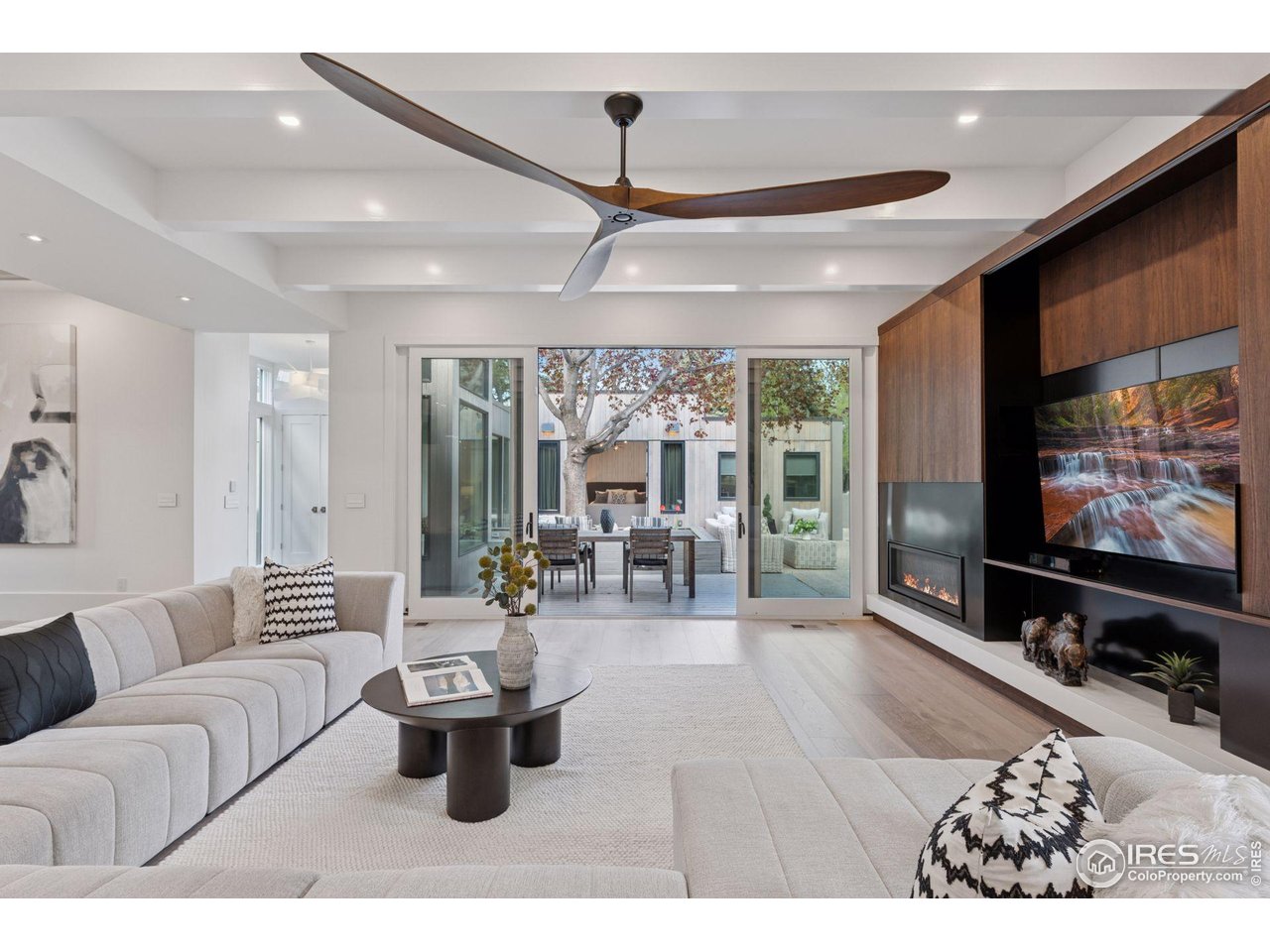 7323 Old Post Road Boulder, CO 80301 - Photo 2 of 40 Amazing indoor to outdoor living