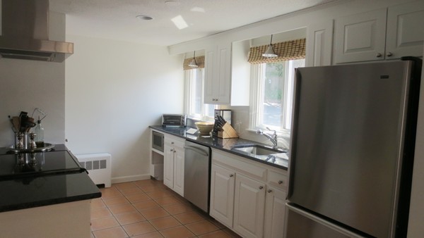 8 Prospect Court, Unit 8 Marblehead, MA 01945 - Photo 9 of 18 Gallery Image 9