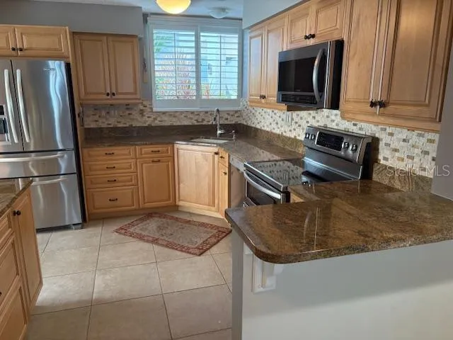 $7,000 | 737 Bayport Way, Unit D, Longboat Key, FL 34228