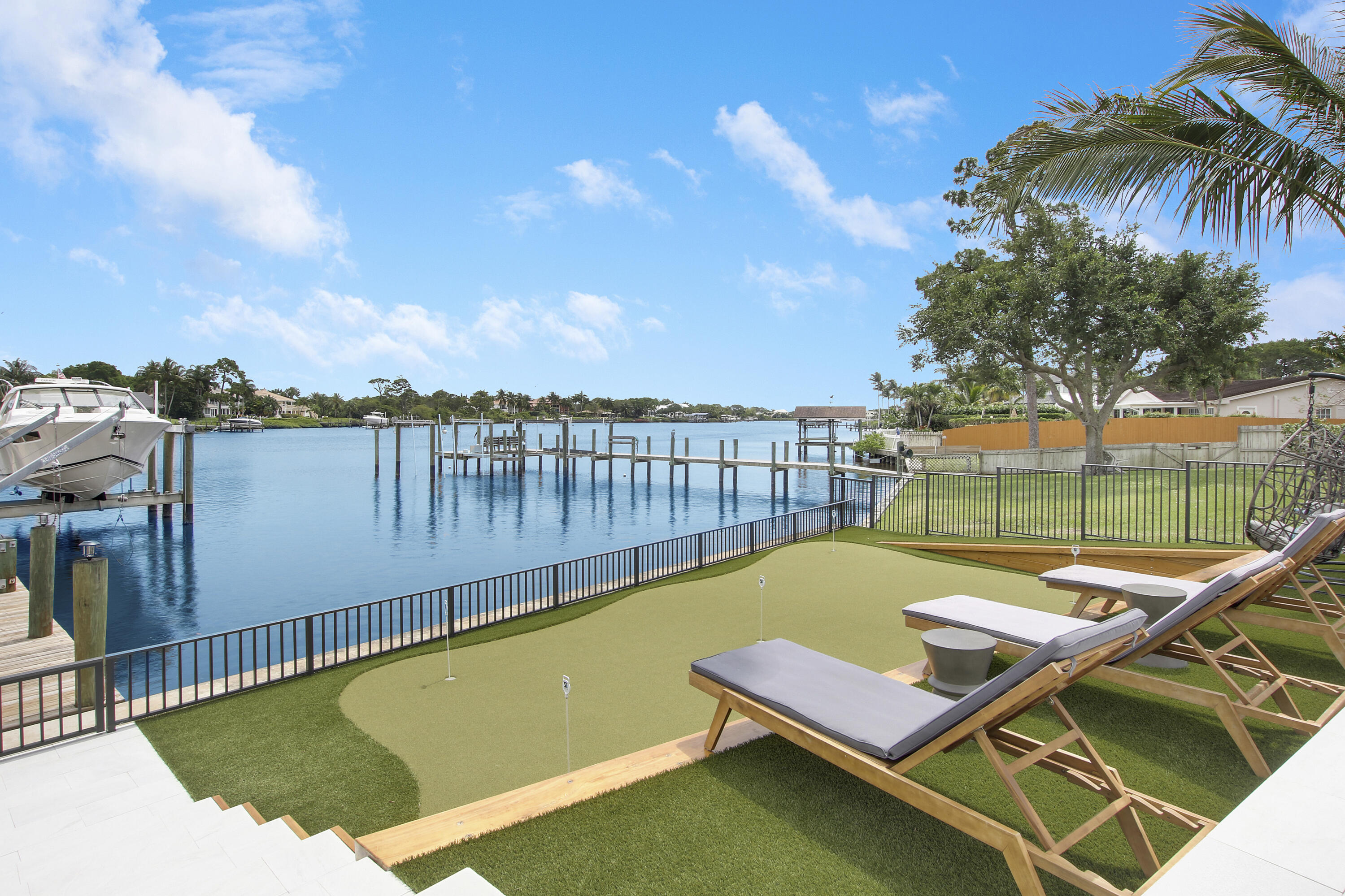 19 Saddleback Road Tequesta, FL 33469 - Photo 4 of 69 19 Saddleback