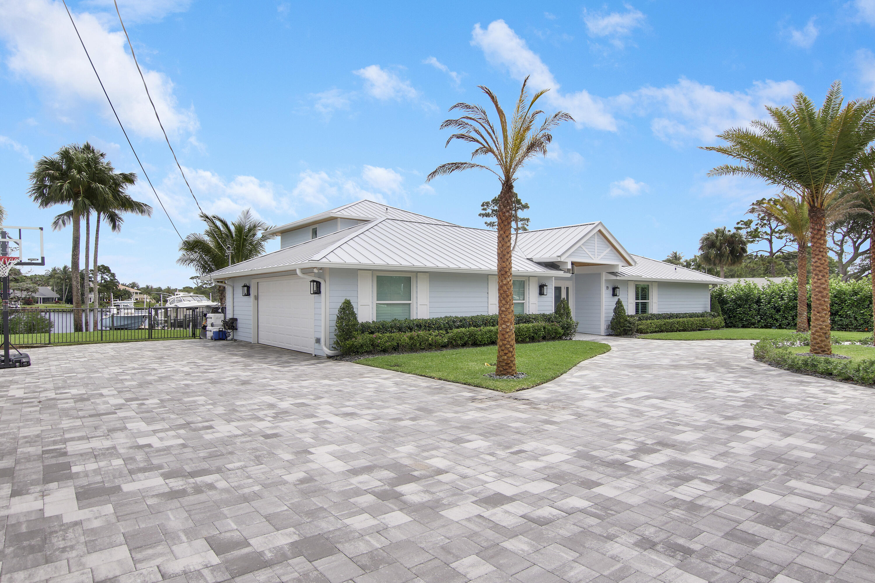 19 Saddleback Road Tequesta, FL 33469 - Photo 55 of 69 Parking for up to 6 cars