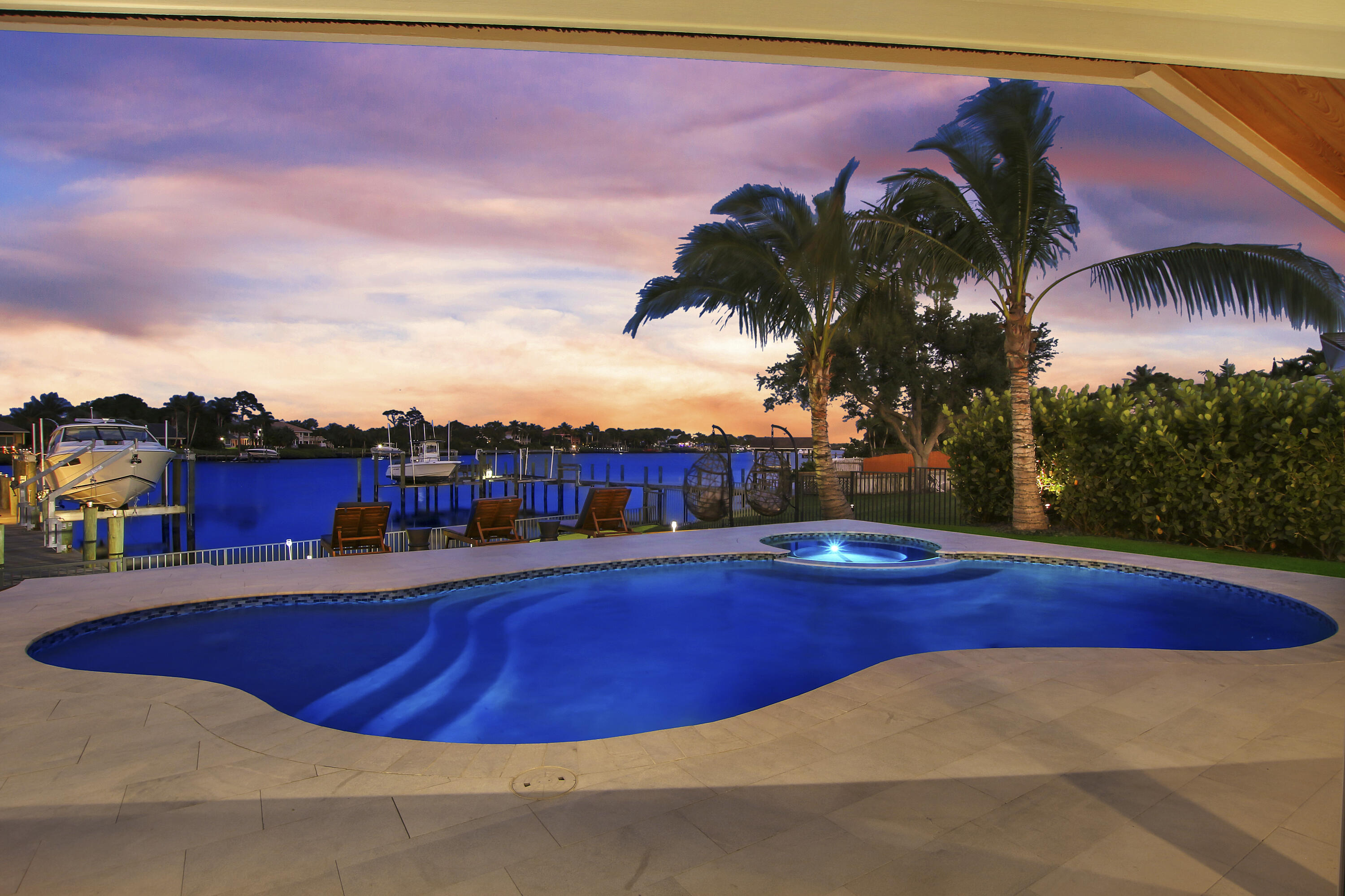 19 Saddleback Road Tequesta, FL 33469 - Photo 62 of 69 Twilight-8