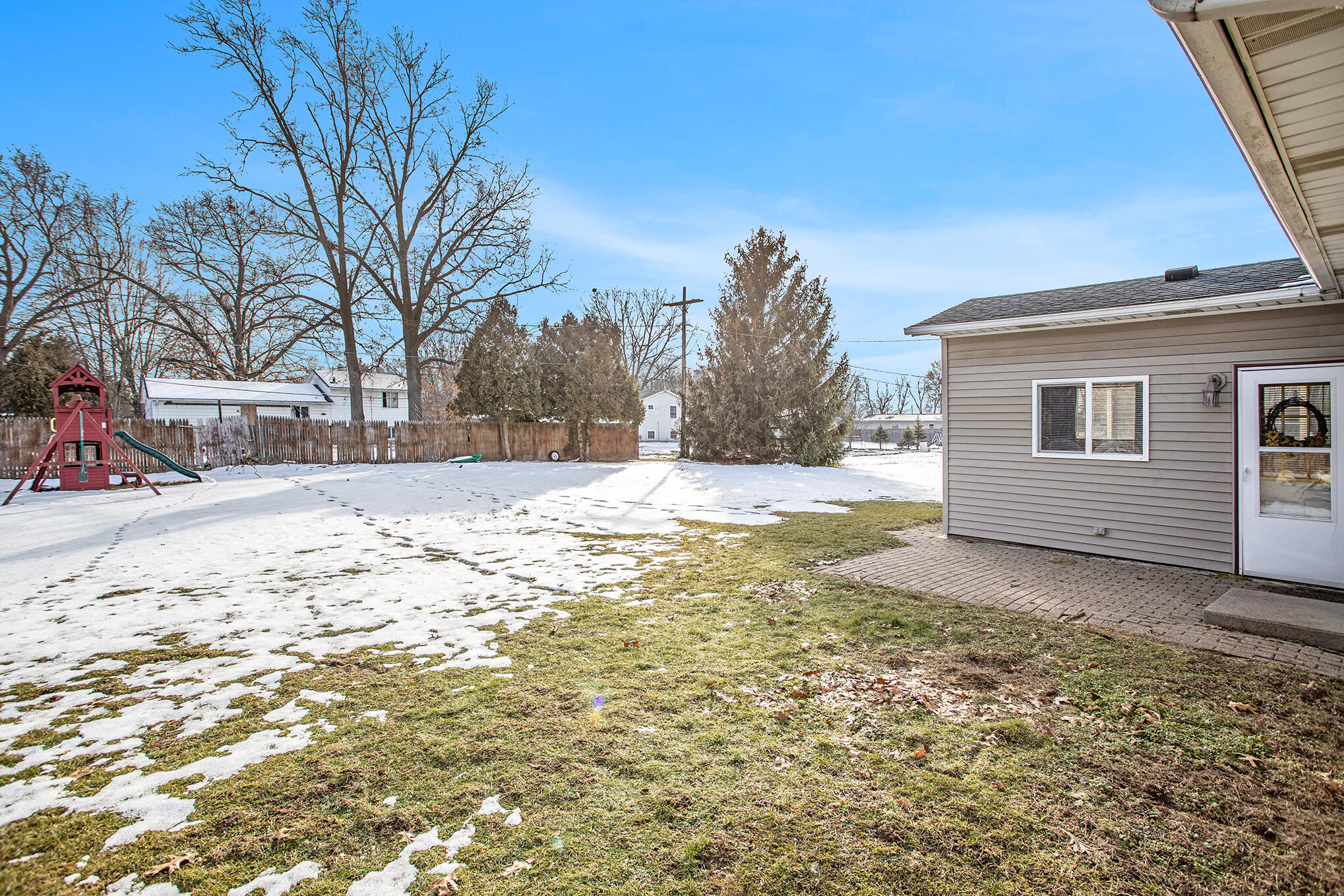 939 East Hoffman Street Three Rivers, MI 49093 - Photo 24 of 25 Big Backyard