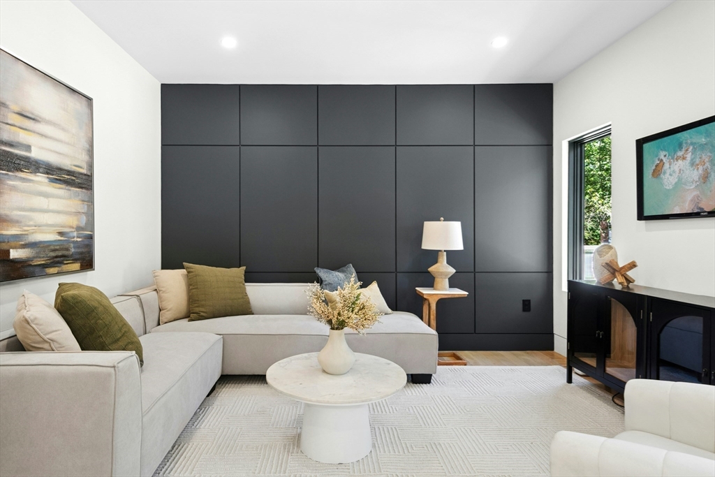 109 Harwich Road Newton, MA 02467 - Photo 7 of 42