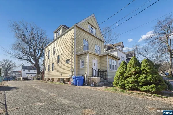 $825,000 | 59 Home Avenue, Rutherford, NJ 07070