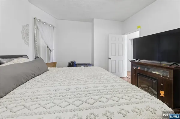 $825,000 | 59 Home Avenue, Rutherford, NJ 07070