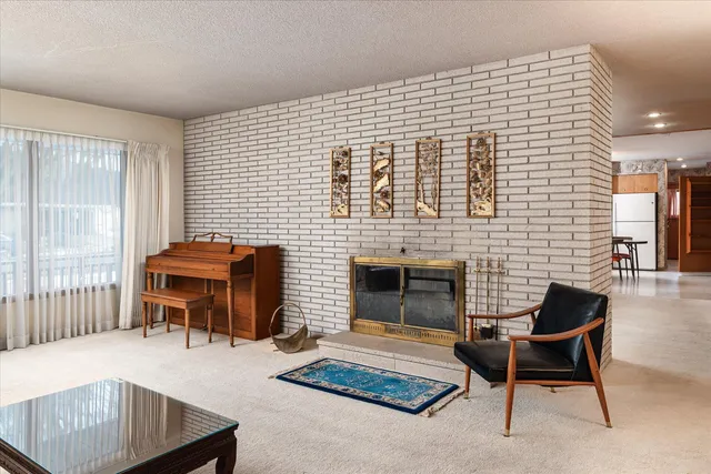 $339,900 | 4042 Glenhaven Drive, Shelby, WI 54601