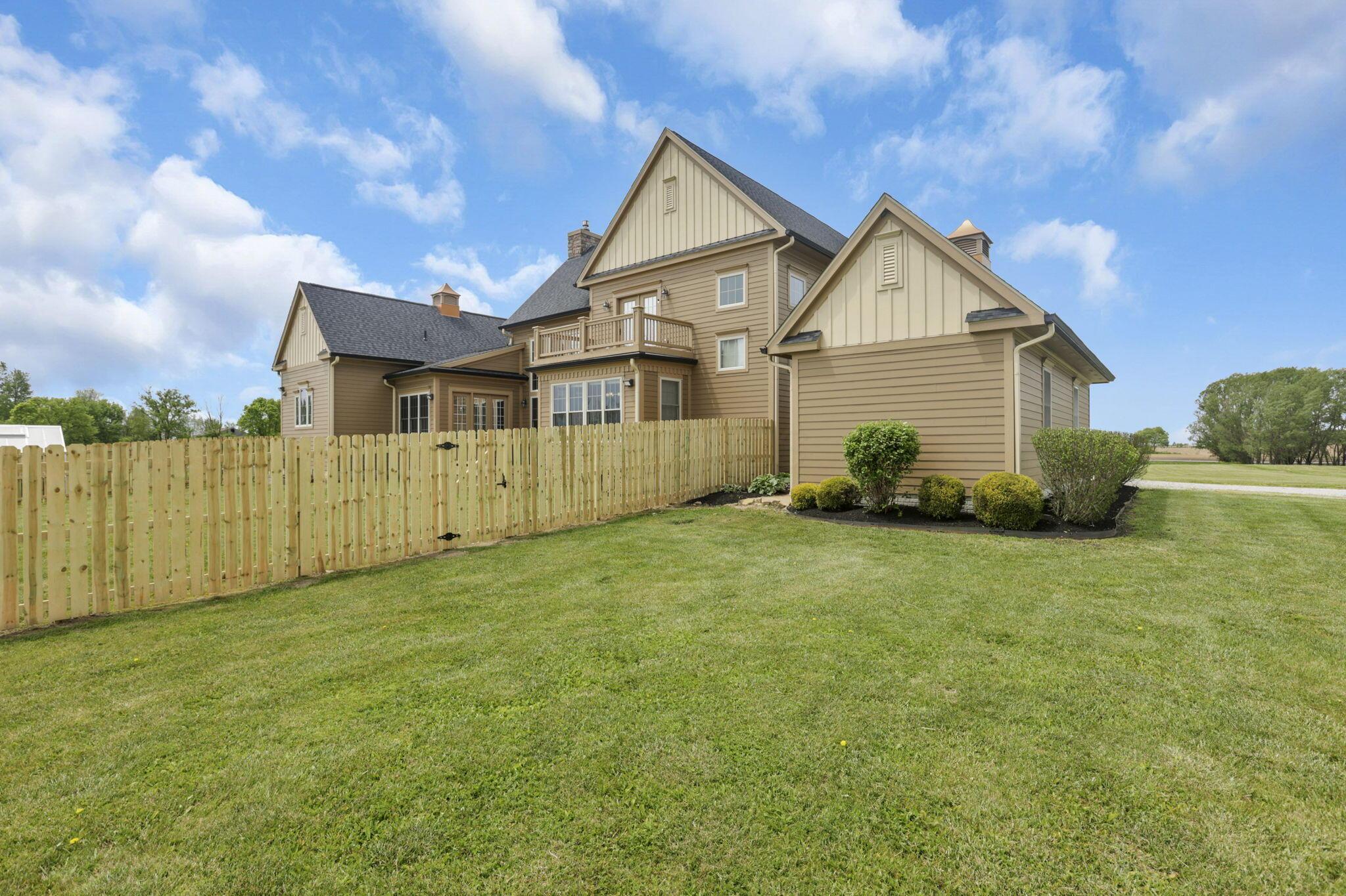 568 Cedar Hill Road Northwest Amanda, OH 43102 - Photo 85 of 102 Side new fence