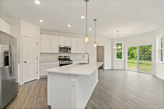 $489,900 | 32006 Savannah Drive, Lakemoor, IL 60051