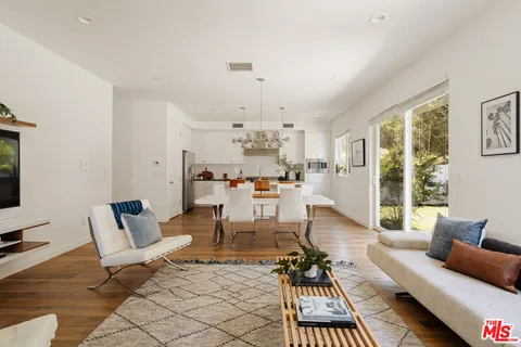 $1,799,000 | 5571 West 82nd Street, Los Angeles, CA 90045