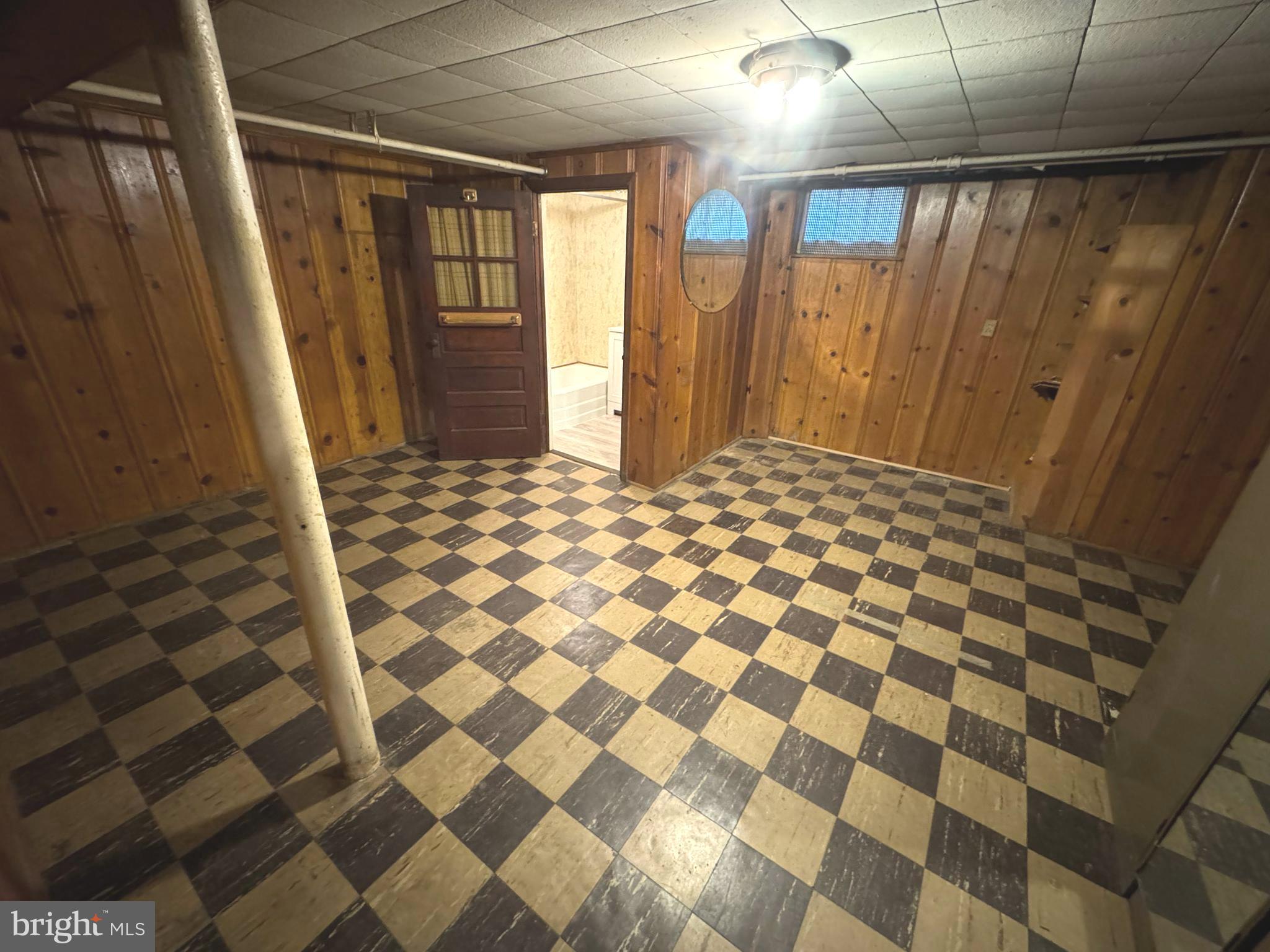 904 Elm Ridge Avenue Baltimore, MD 21229 - Photo 11 of 14 Gallery Image 11