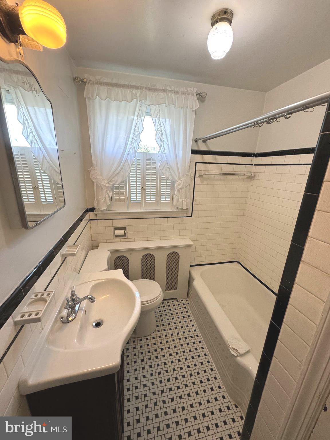 904 Elm Ridge Avenue Baltimore, MD 21229 - Photo 9 of 14 Gallery Image 9