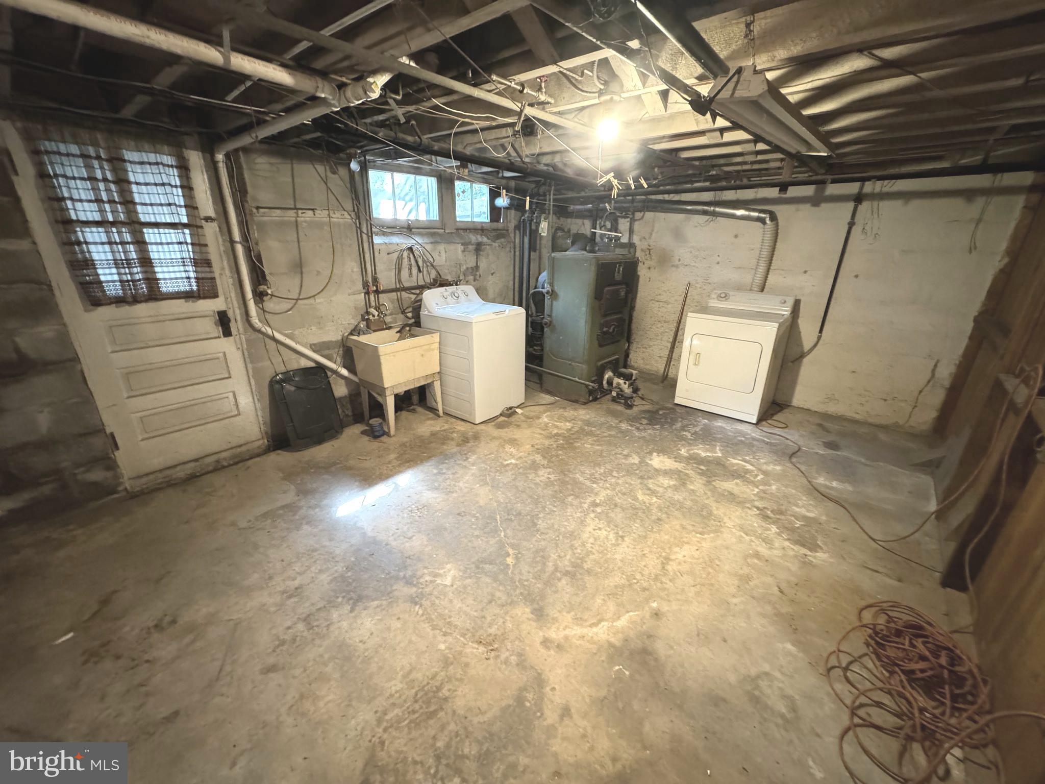 904 Elm Ridge Avenue Baltimore, MD 21229 - Photo 10 of 14 Gallery Image 10