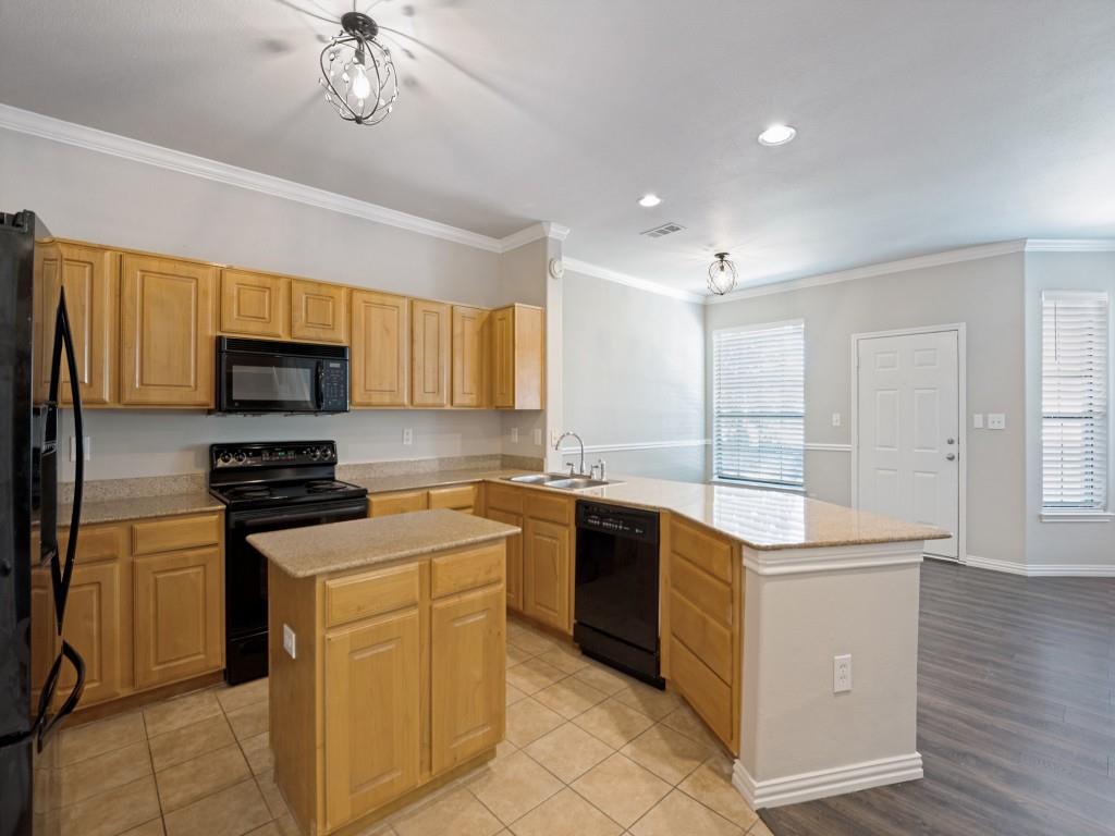2800 Keller Springs Road, Unit 7B Carrollton, TX 75006 - Photo 10 of 25
