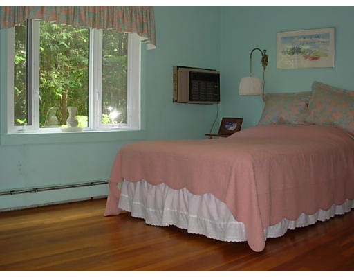 19 Paul Revere Road Sharon, MA 02067 - Photo 9 of 14 Gallery Image 9