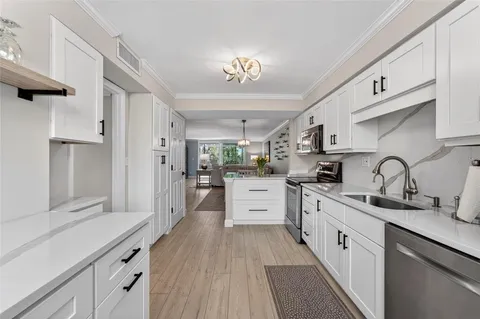$775,000 | 803 Bayport Way, Unit 803, Longboat Key, FL 34228