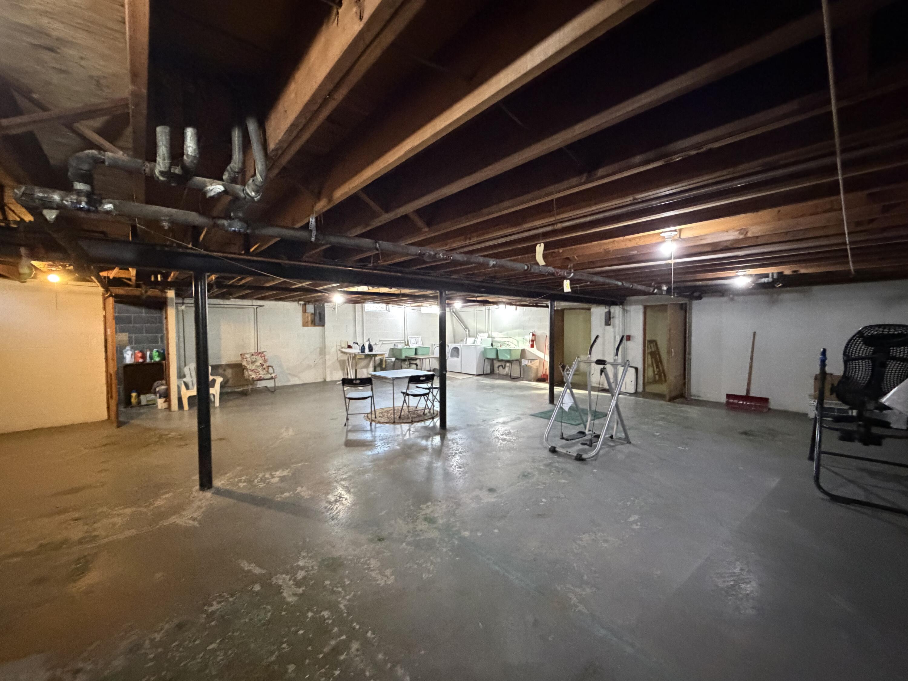 17540 Mack Avenue, Unit 10 Grosse Pointe, MI 48230 - Photo 14 of 15 IMG_0807