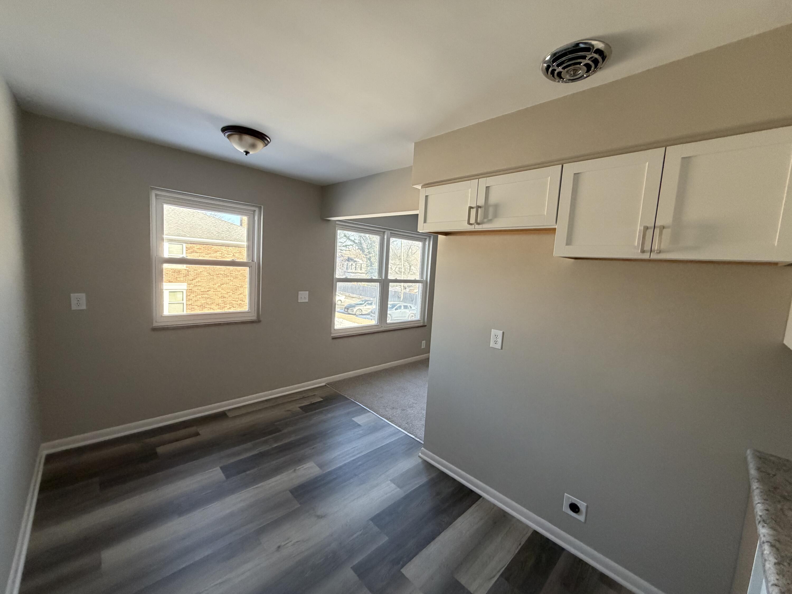 17540 Mack Avenue, Unit 10 Grosse Pointe, MI 48230 - Photo 4 of 15 IMG_0794