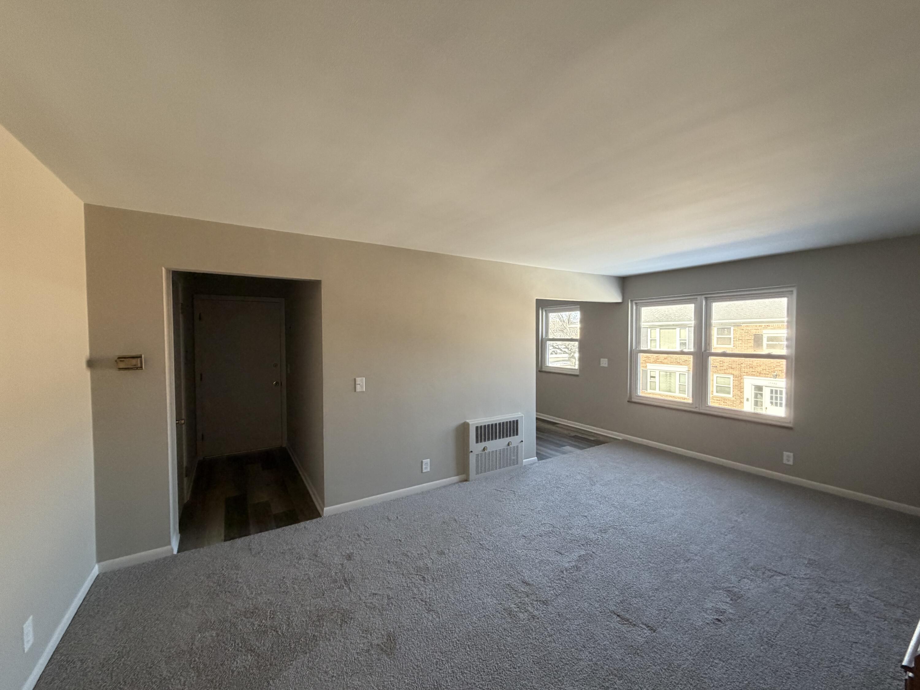 17540 Mack Avenue, Unit 10 Grosse Pointe, MI 48230 - Photo 6 of 15 IMG_0796