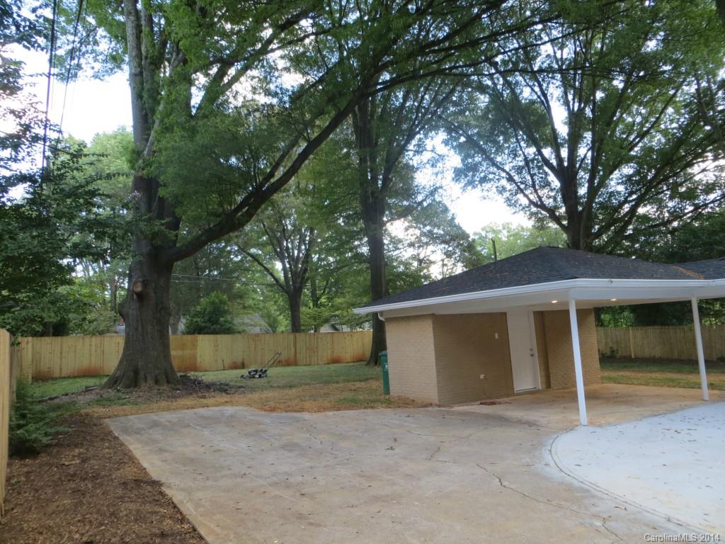 1542 Crystal Road Charlotte, NC 28205 - Photo 3 of 14 Gallery Image 3