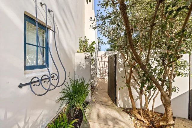 $1,850,000 | 218 Santa Barbara Street, Unit D, Santa Barbara, CA 93101