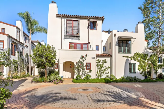 $1,850,000 | 218 Santa Barbara Street, Unit D, Santa Barbara, CA 93101