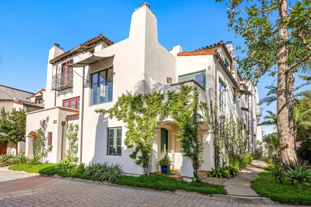 $1,850,000 | 218 Santa Barbara Street, Unit D, Santa Barbara, CA 93101