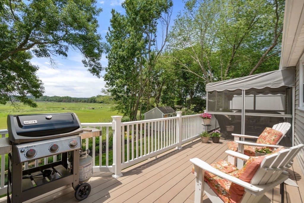 18 Liberty Road Marshfield, MA 02050 - Photo 27 of 33