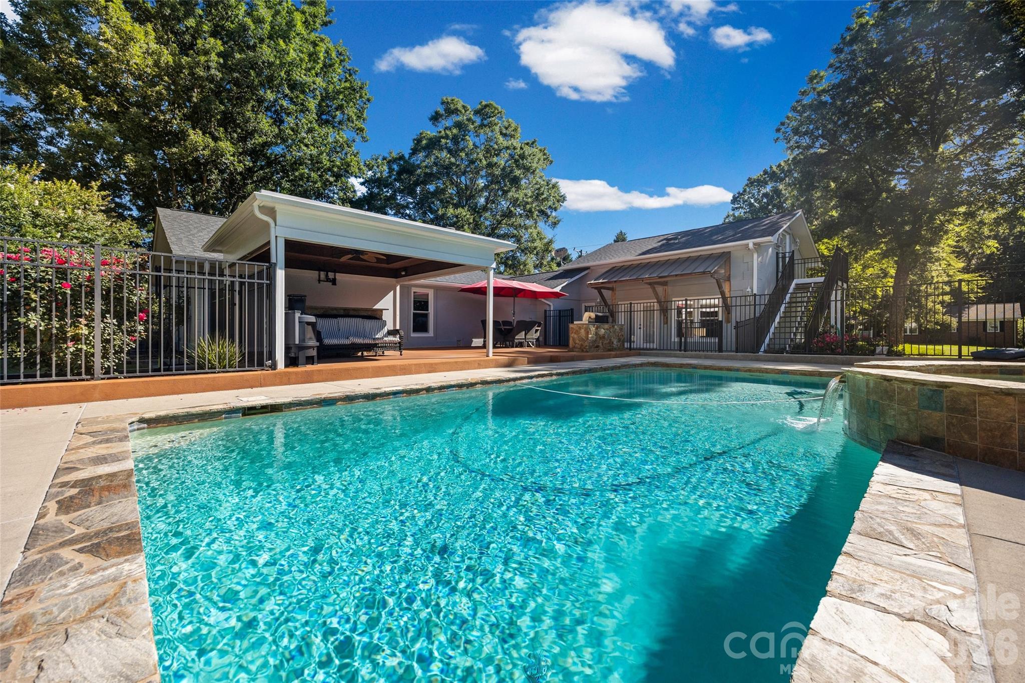 3101 McKee Road Charlotte, NC 28270 - Photo 5 of 40 Gallery Image 5