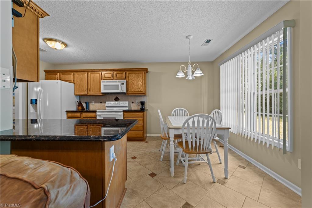 3805 Payne Road High Point, NC 27265 - Photo 8 of 28 Gallery Image 8
