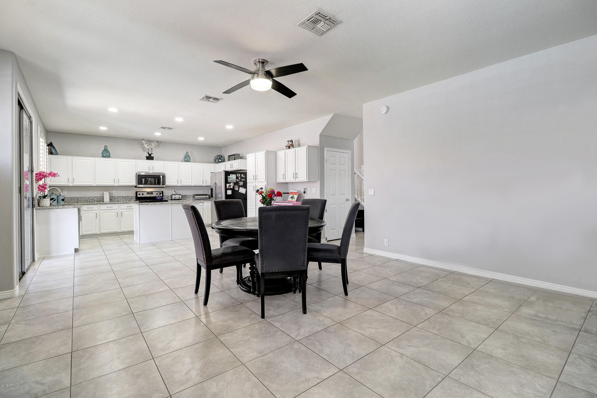 3914 East Agave Road Phoenix, AZ 85044 - Photo 9 of 32 9