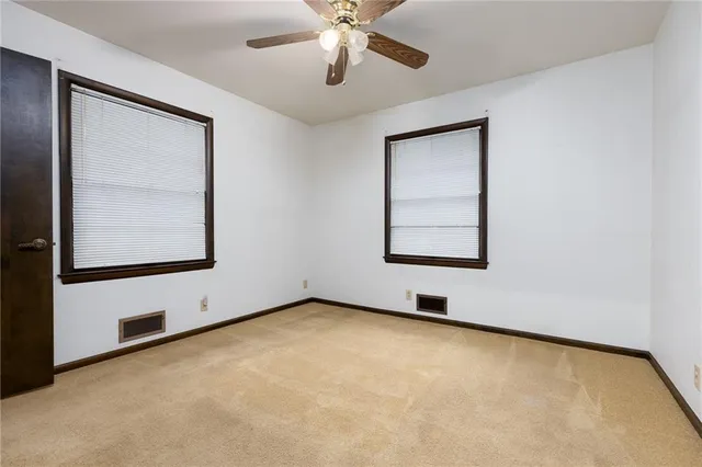 $275,000 | 483 Northeast Meadowbrook Road, Kansas City, MO 64119