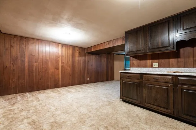 $275,000 | 483 Northeast Meadowbrook Road, Kansas City, MO 64119