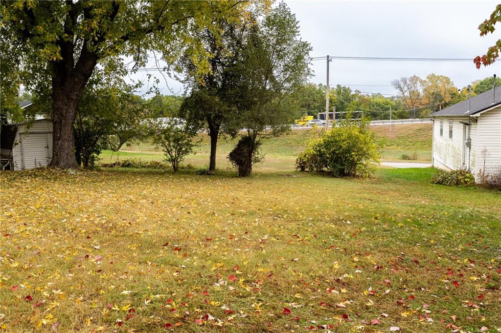 483 Northeast Meadowbrook Road Kansas City, MO 64119 - Photo 29 of 34