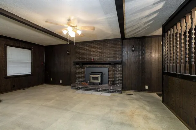 $275,000 | 483 Northeast Meadowbrook Road, Kansas City, MO 64119