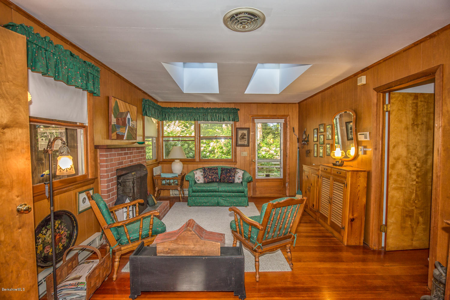 3 Massasoit Road Stockbridge, MA 01262 - Photo 11 of 36 vincentcarusophotography_3massasoitroad_