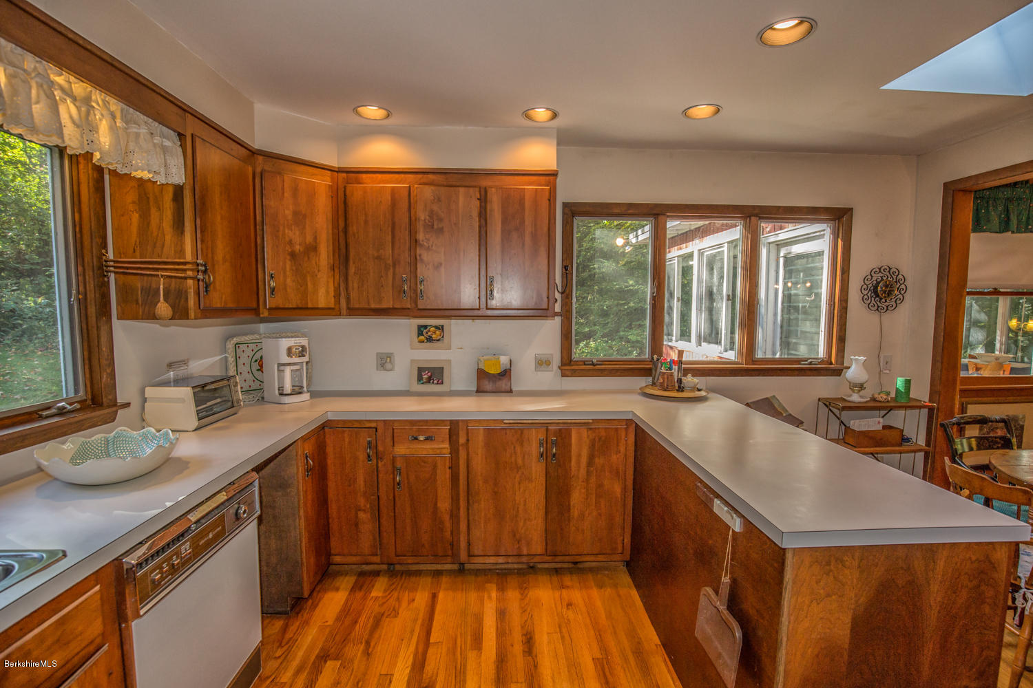 3 Massasoit Road Stockbridge, MA 01262 - Photo 15 of 36 vincentcarusophotography_3massasoitroad_