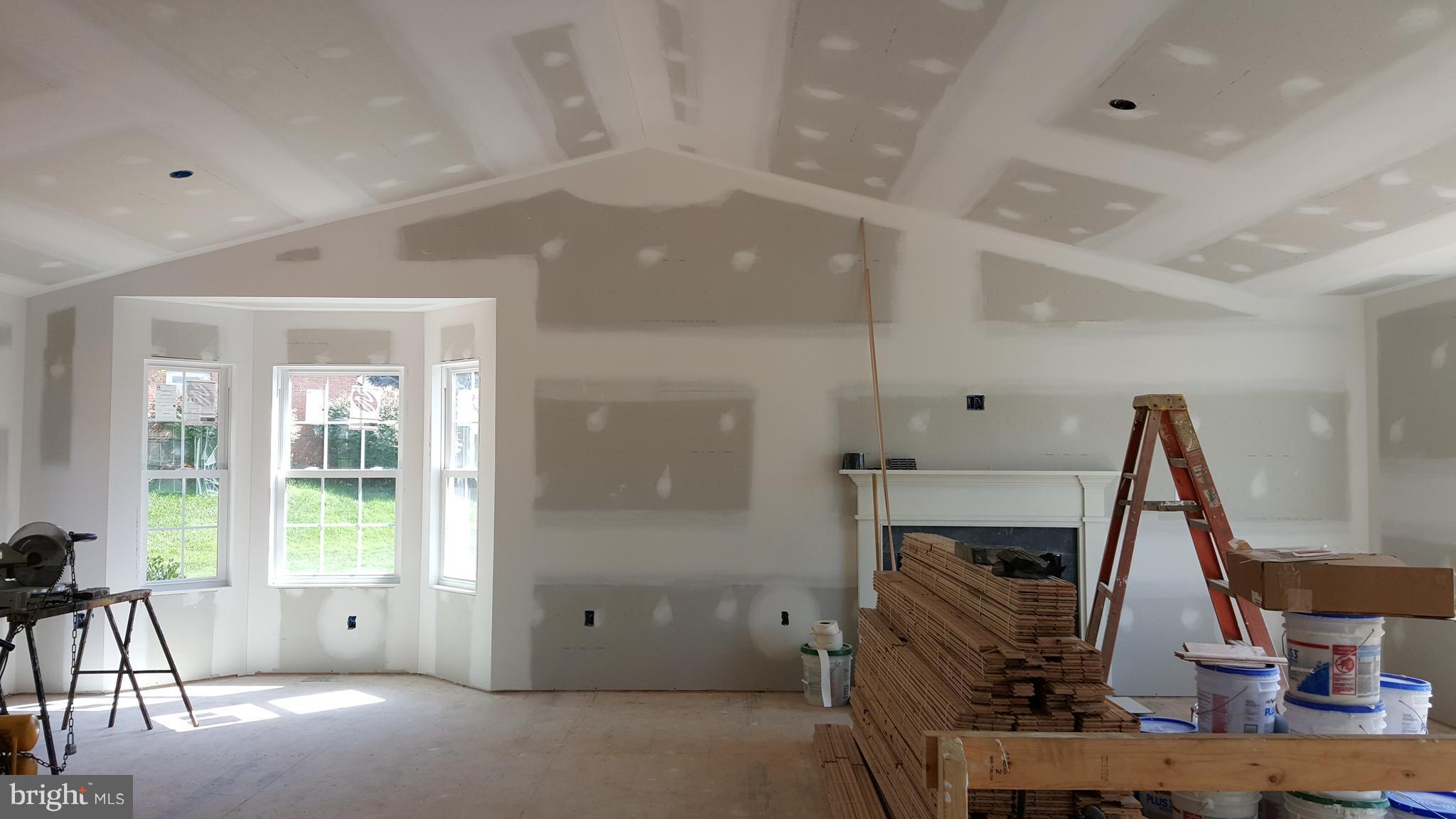 112 Highfield Road Front Royal, VA 22630 - Photo 6 of 18 Living Room