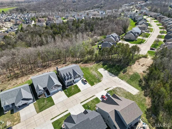 $659,500 | 734 Crested Point Drive, Eureka, MO 63025