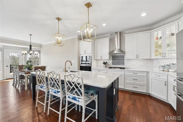 $659,500 | 734 Crested Point Drive, Eureka, MO 63025