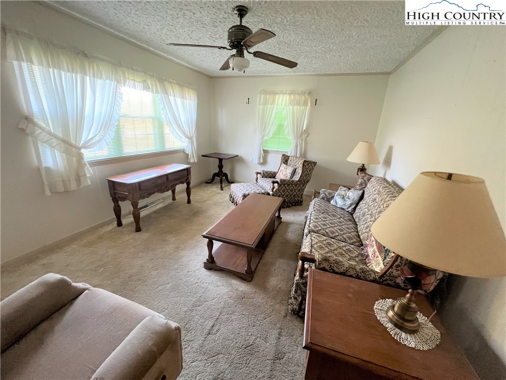 376 North Franklin Road Mount Airy, NC 27030 - Photo 11 of 39 Gallery Image 11