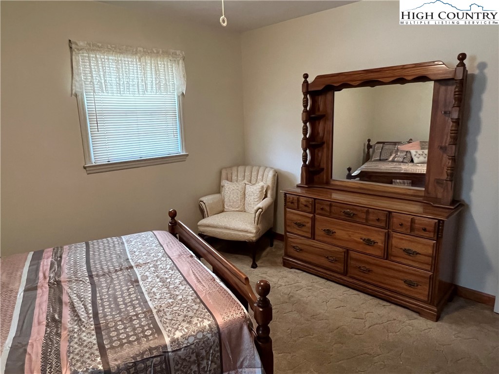 376 North Franklin Road Mount Airy, NC 27030 - Photo 15 of 39 Gallery Image 15