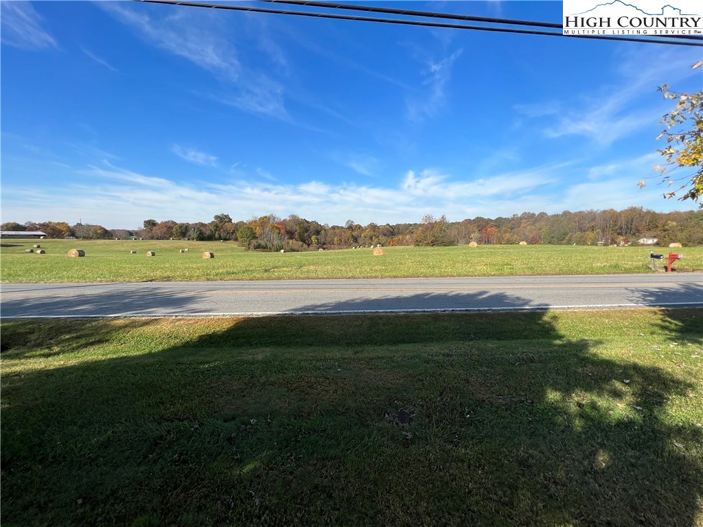 376 North Franklin Road Mount Airy, NC 27030 - Photo 27 of 39 Gallery Image 27