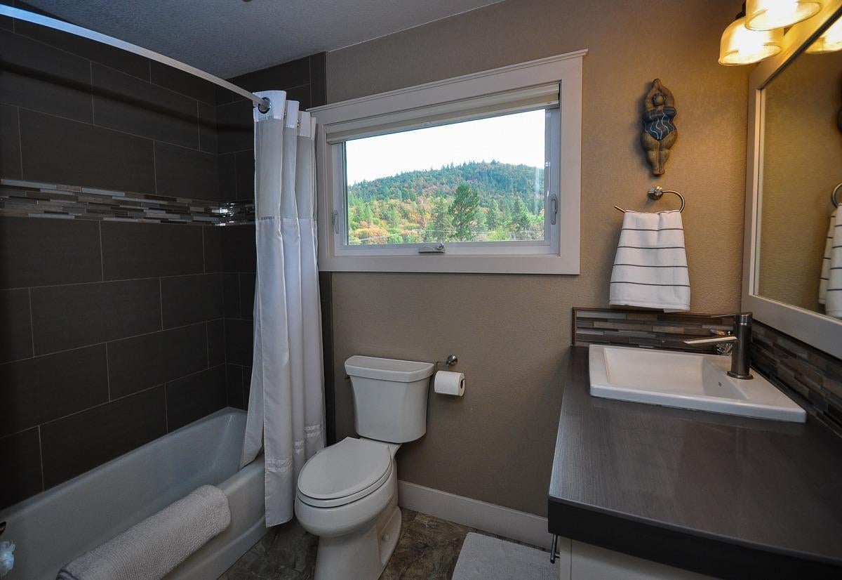 2069 Knowles Road Medford, OR 97501 - Photo 28 of 35 Additional Photo