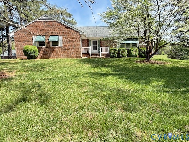 2612 Broad St Road Gum Spring, VA 23065 - Photo 3 of 32