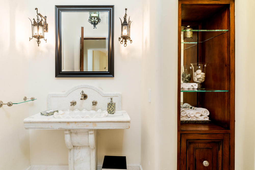 881 San Ysidro Lane Montecito, CA 93108 - Photo 48 of 78 881SanYsidro-0055-web