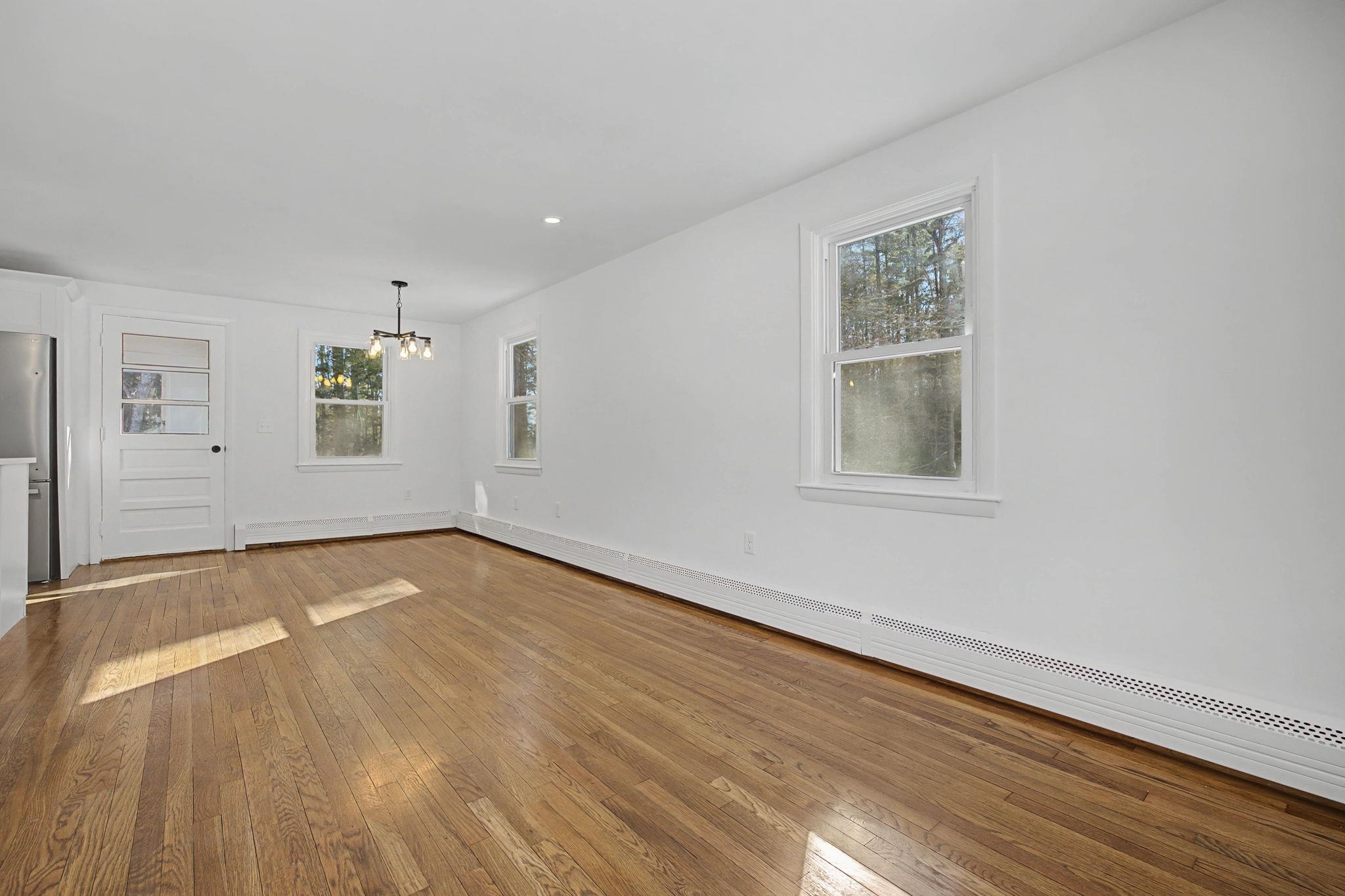 12 Davis Road Merrimack, NH 03054 - Photo 13 of 41