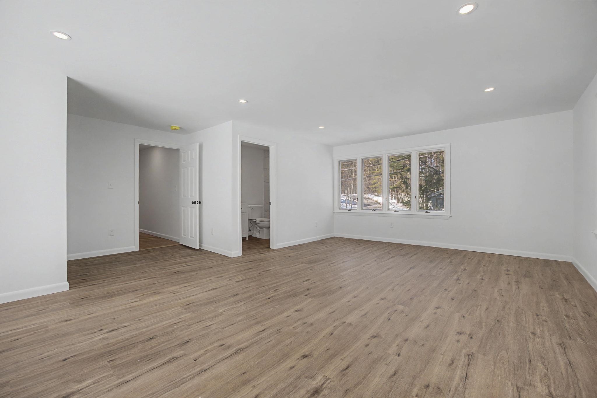 12 Davis Road Merrimack, NH 03054 - Photo 15 of 41