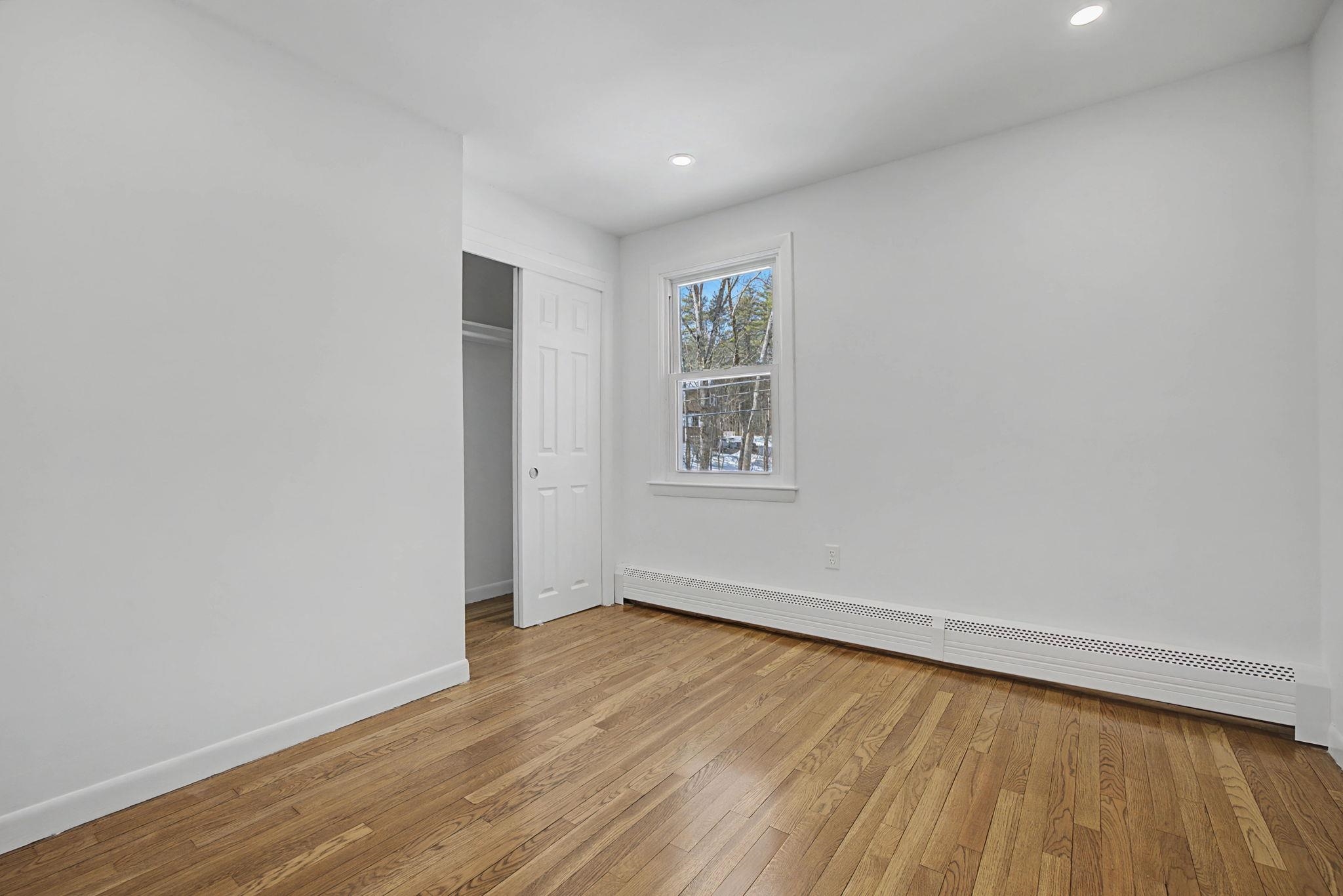 12 Davis Road Merrimack, NH 03054 - Photo 21 of 41